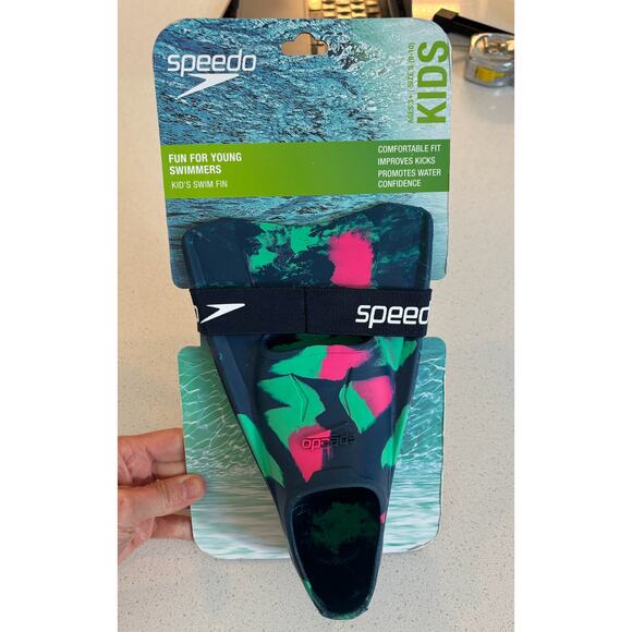 Kids Speedo Fins - Picture 1 of 1